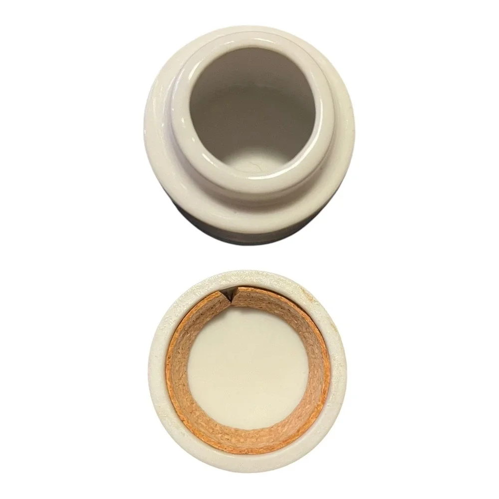 Takahashi San Francisco Vintage Porcelain Pill Box Floral White‎ Made in Japan